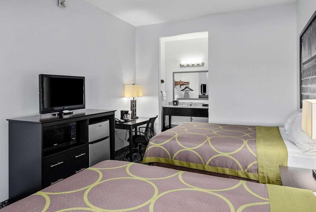 Отель Super 8 By Wyndham Carthage Tx Номер фото